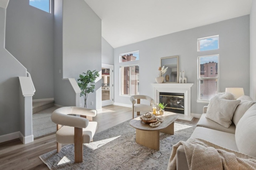 Experience elevated living in this refined San Mateo residence - Beach Condo for sale in San Mateo, California on Beachhouse.com