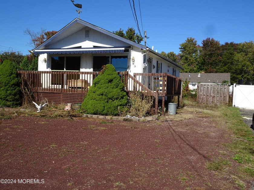 Great opportunity for fix & flip project. or tear down & build - Beach Home for sale in Waretown, New Jersey on Beachhouse.com