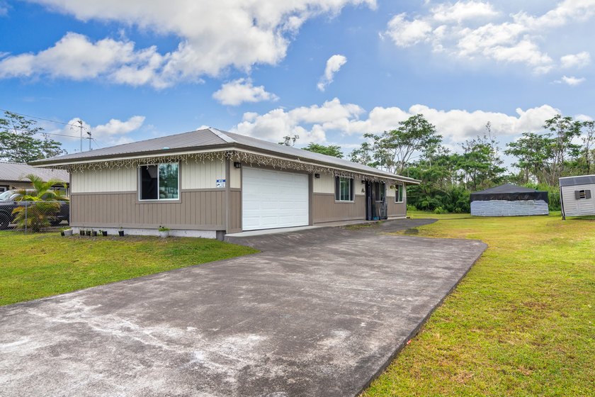 Welcome to this well-maintained 3-bedroom, 2-bath home located - Beach Home for sale in Pahoa, Hawaii on Beachhouse.com