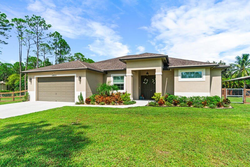 Welcome to the country but still close to everything, don't miss - Beach Home for sale in West Palm Beach, Florida on Beachhouse.com