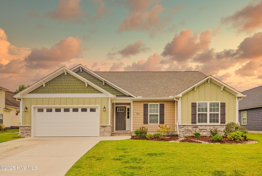 This beautifully maintained like new- JC Jackson Construction - Beach Home for sale in New Bern, North Carolina on Beachhouse.com