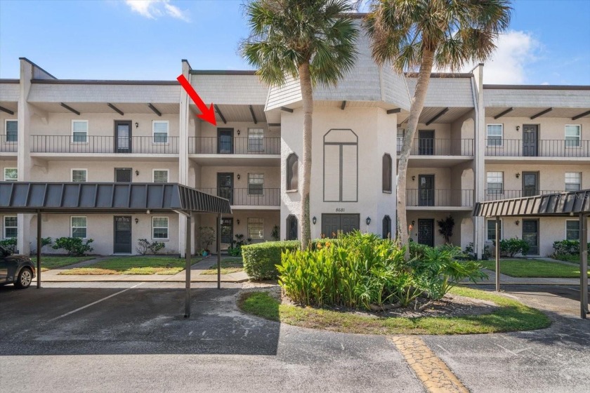 EASY FLORIDA LIVING AWAITS in this TOP FLOOR CONDO located in - Beach Condo for sale in Seminole, Florida on Beachhouse.com