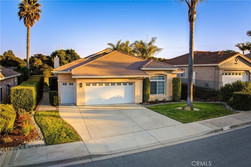 Discover your serene retreat at 1135 Oakmont Place, nestled in - Beach Home for sale in Nipomo, California on Beachhouse.com