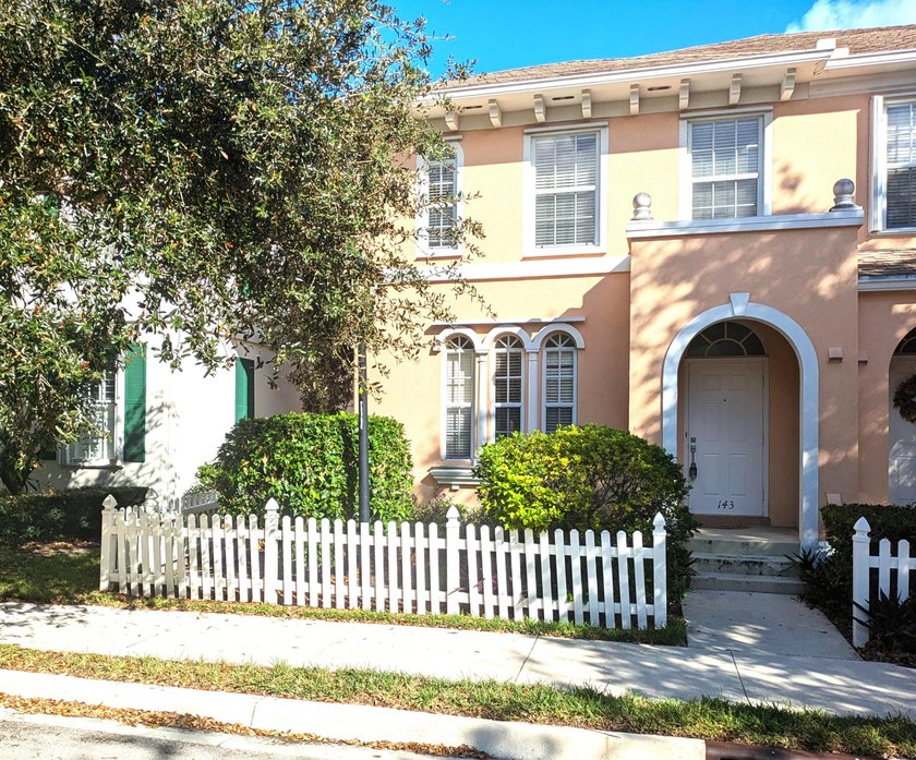 Beautiful and rarely available townhome located in the highly - Beach Townhome/Townhouse for sale in Jupiter, Florida on Beachhouse.com