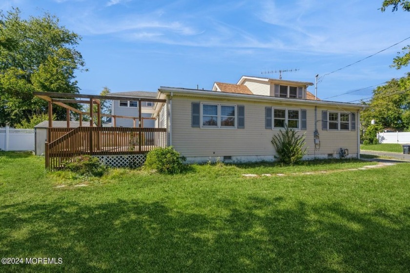 Welcome to serenity and tranquility at the Jersey Shore. Highly - Beach Home for sale in Wall, New Jersey on Beachhouse.com