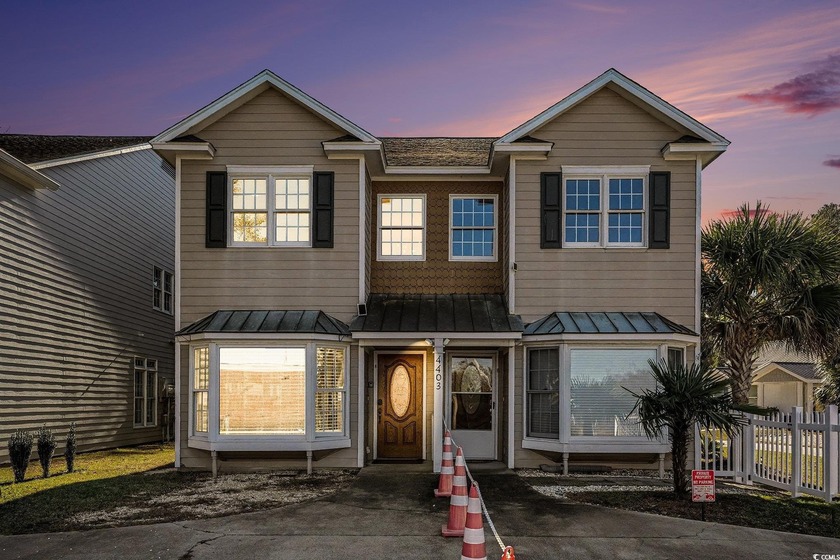 NO HOA 3bed/2ba TRUE TOWNHOME!! Fantastic location. Walk or golf - Beach Townhome/Townhouse for sale in North Myrtle Beach, South Carolina on Beachhouse.com