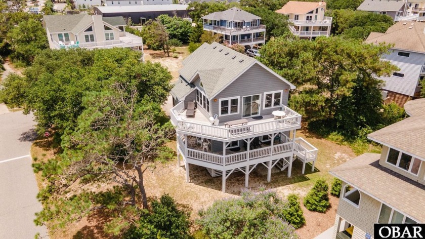 Classic beach getaway in prime location - This charming property - Beach Home for sale in Corolla, North Carolina on Beachhouse.com