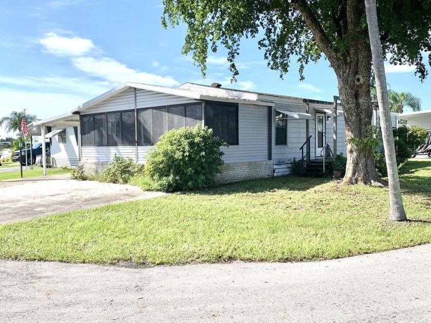 Newly listed opportunity to own your own home at a fantastic - Beach Home for sale in Riviera Beach, Florida on Beachhouse.com