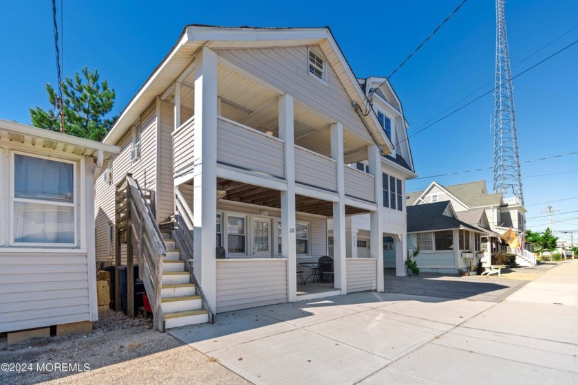 Unique Opportunity at the Exclusive North End of Manasquan! This - Beach Home for sale in Manasquan, New Jersey on Beachhouse.com