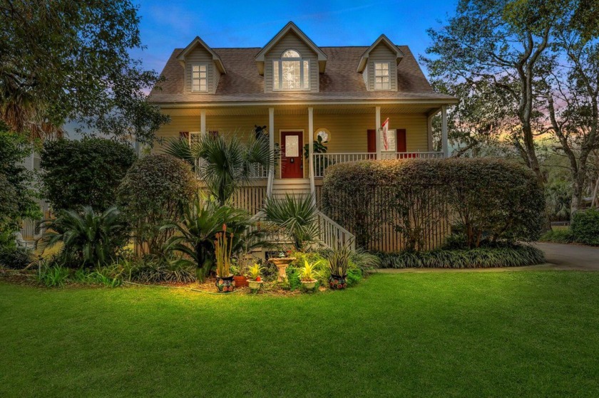 Are you looking to live the Island life? This home is in the - Beach Home for sale in Isle of Palms, South Carolina on Beachhouse.com