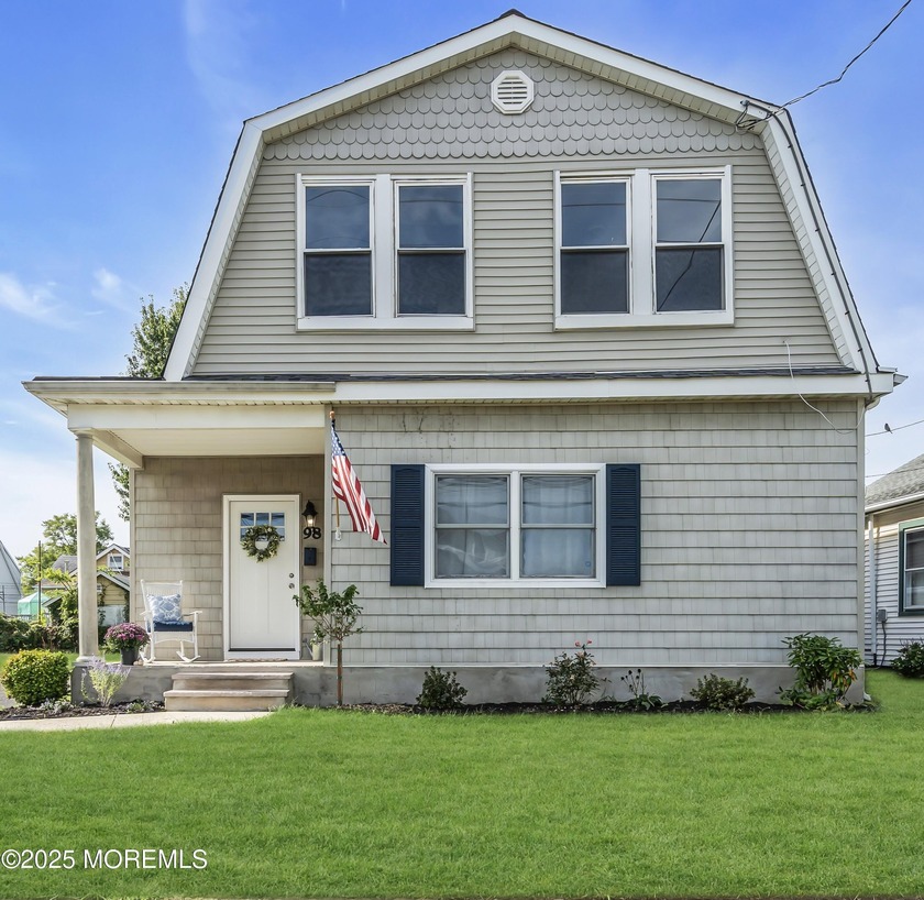 Welcome to this charming coastal retreat, just two blocks from - Beach Home for sale in Middletown, New Jersey on Beachhouse.com
