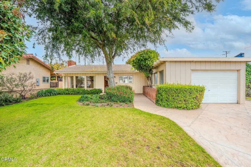 421 Douglas Ave is located in the heart of historic downtown - Beach Home for sale in Oxnard, California on Beachhouse.com