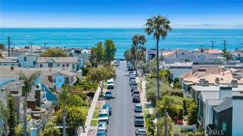 Welcome to an unparalleled chance to secure an exceptionally - Beach Home for sale in Corona Del Mar, California on Beachhouse.com