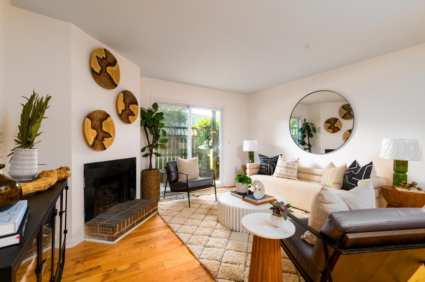 Welcome to Easy Island Living at Point James!Discover the - Beach Condo for sale in Charleston, South Carolina on Beachhouse.com