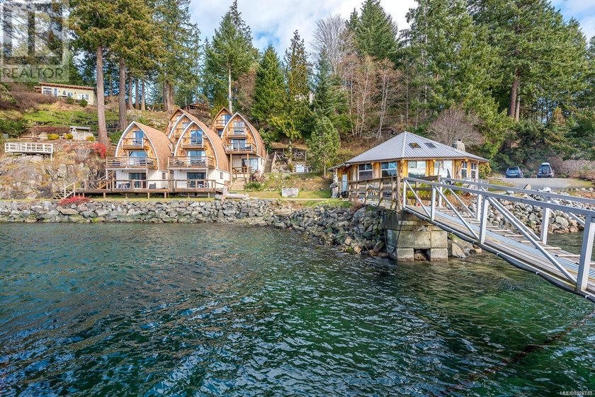Rare opportunity to acquire an oceanfront hospitality property - Beach Home for sale in Quadra Island, BC on Beachhouse.com