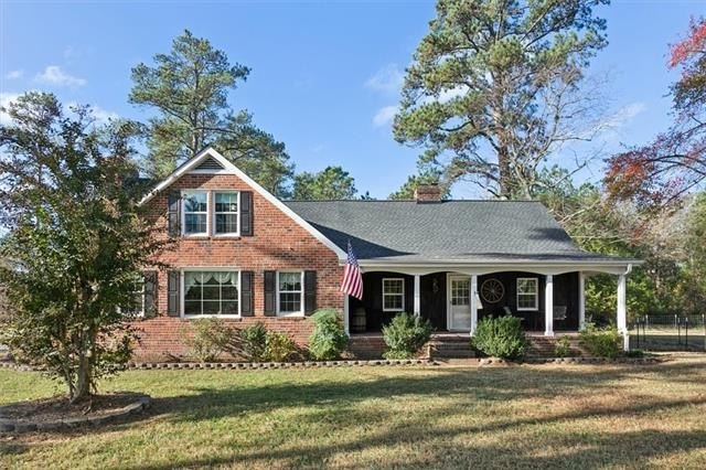 Experience the charm of country living while being in the heart - Beach Home for sale in Poquoson, Virginia on Beachhouse.com