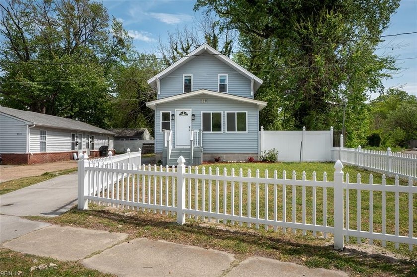 Fully renovated 4 bedroom and 3 full bathrooms includes 1st and - Beach Home for sale in Norfolk, Virginia on Beachhouse.com