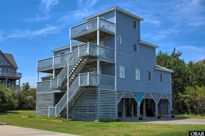 The Blue Pelican is a great 4 bedroom 3.5 bath home on Runboat - Beach Home for sale in Frisco, North Carolina on Beachhouse.com
