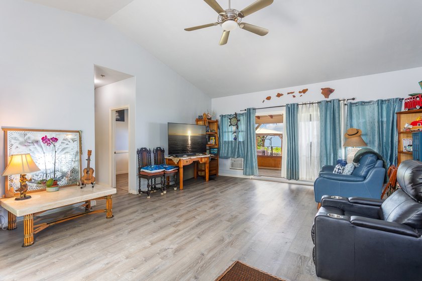 Nestled on a quiet cul-de-sac in desirable Kailua-Kona, this - Beach Home for sale in Kailua Kona, Hawaii on Beachhouse.com