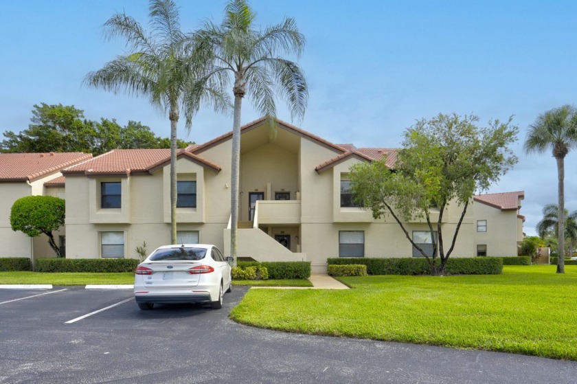 Spacious Corner Unit in the sought-after community of The Coves - Beach Condo for sale in Boynton Beach, Florida on Beachhouse.com