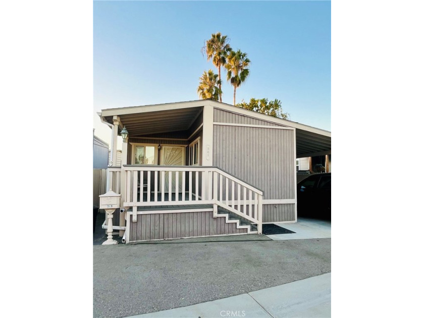 Rebuilt from the stud approx 20 years ago.  Extra large primary - Beach Home for sale in Long Beach, California on Beachhouse.com