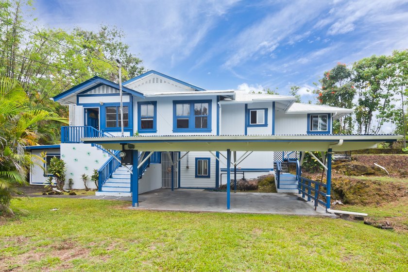 Welcome to your very own Hawaiian oasis in the heart of - Beach Home for sale in Hilo, Hawaii on Beachhouse.com
