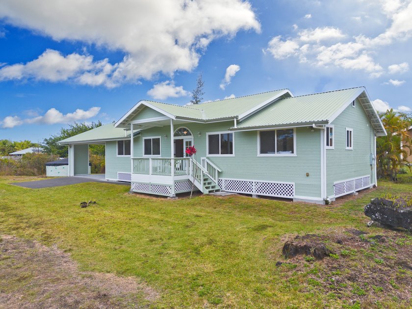 Welcome to your private slice of paradise in the heart of - Beach Home for sale in Keaau, Hawaii on Beachhouse.com