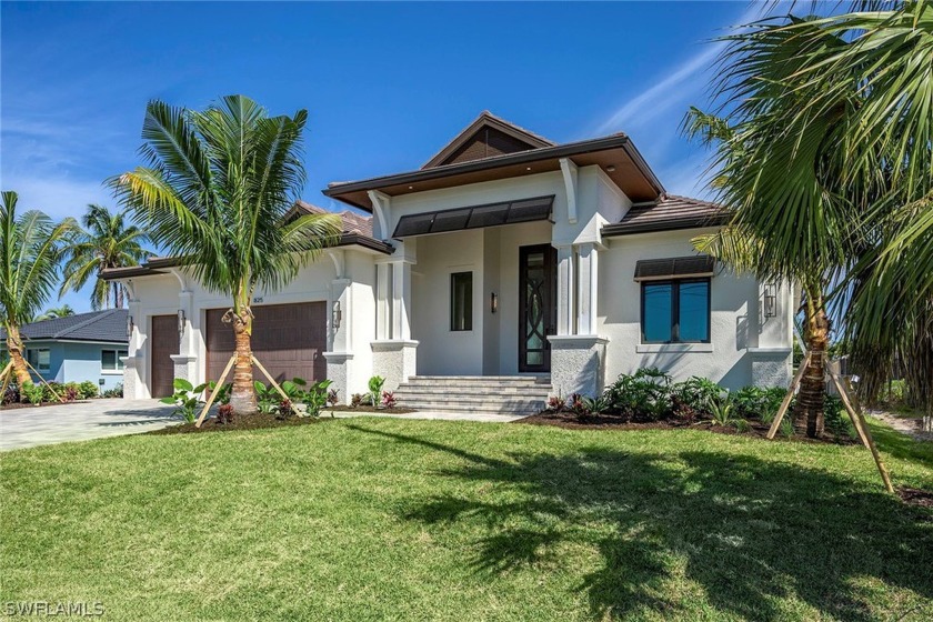 Located in an ideal spot in Cape Coral, right off the - Beach Home for sale in Cape Coral, Florida on Beachhouse.com