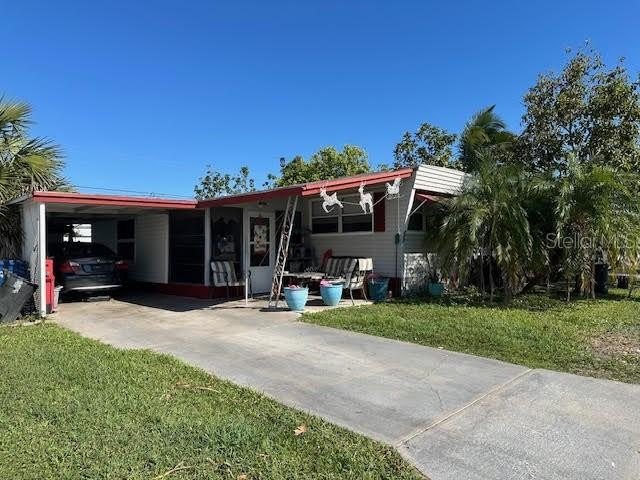 Investor alert! Can be rented and  bought at any age ! Welcome - Beach Home for sale in Bradenton, Florida on Beachhouse.com