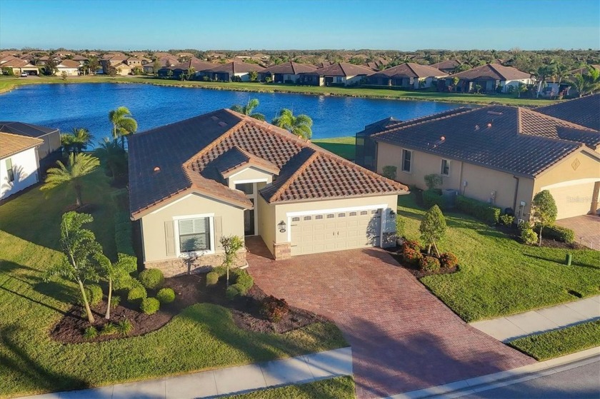 Welcome to The Sanctuary at River Strand Golf & Country Club - Beach Home for sale in Bradenton, Florida on Beachhouse.com