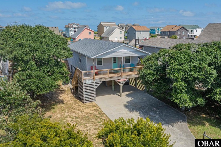 Dream Home Between the Highways in Nags Head! Just two lots from - Beach Home for sale in Nags Head, North Carolina on Beachhouse.com