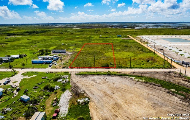 Looking for prime raw acreage to build your dream home with - Beach Acreage for sale in Rockport, Texas on Beachhouse.com