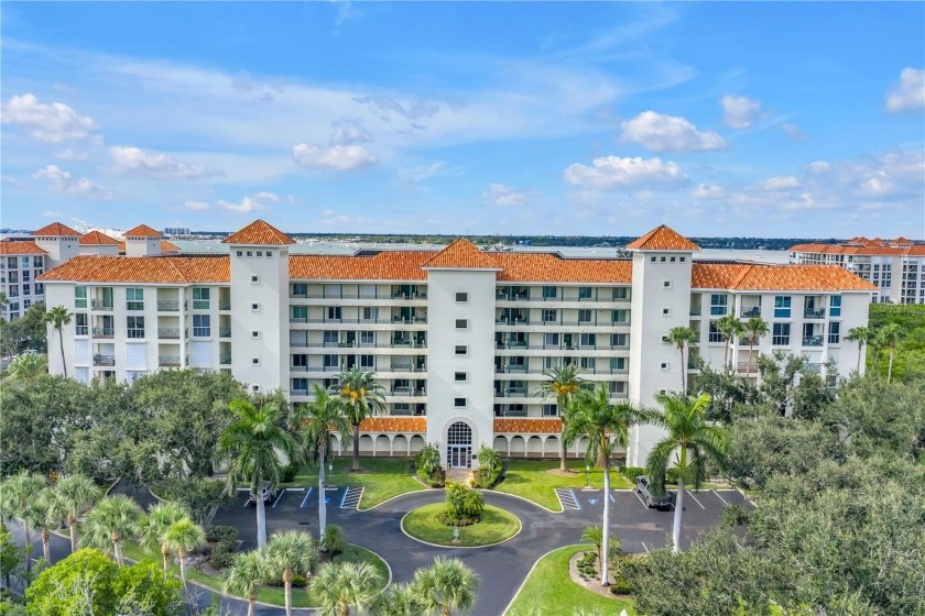 Enjoy spectacular, unobstructed views of Boca Ciega Bay and - Beach Condo for sale in St. Petersburg, Florida on Beachhouse.com