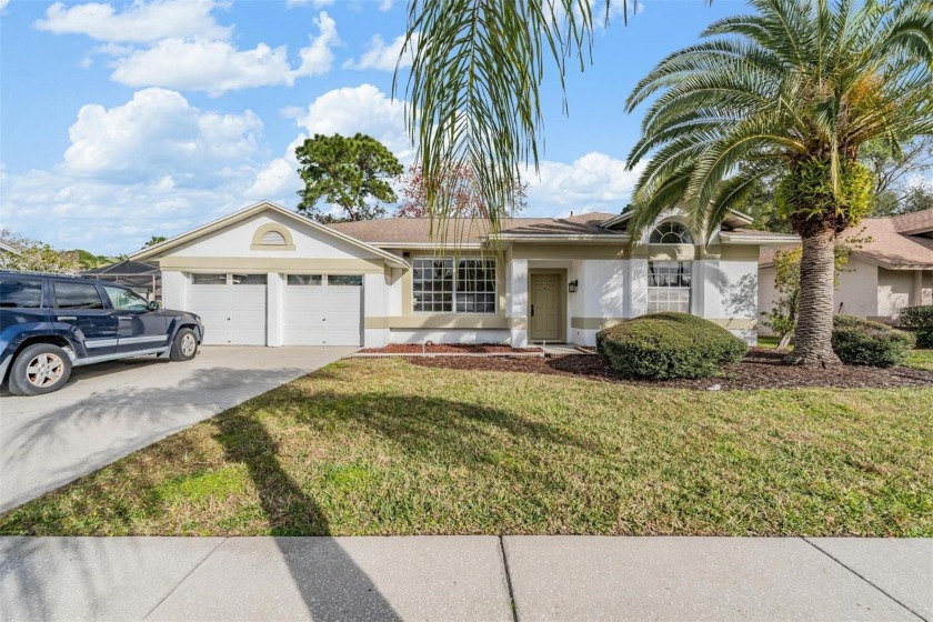 Under contract-accepting backup offers. OAKLAKE VILLAGE AT - Beach Home for sale in Tarpon Springs, Florida on Beachhouse.com