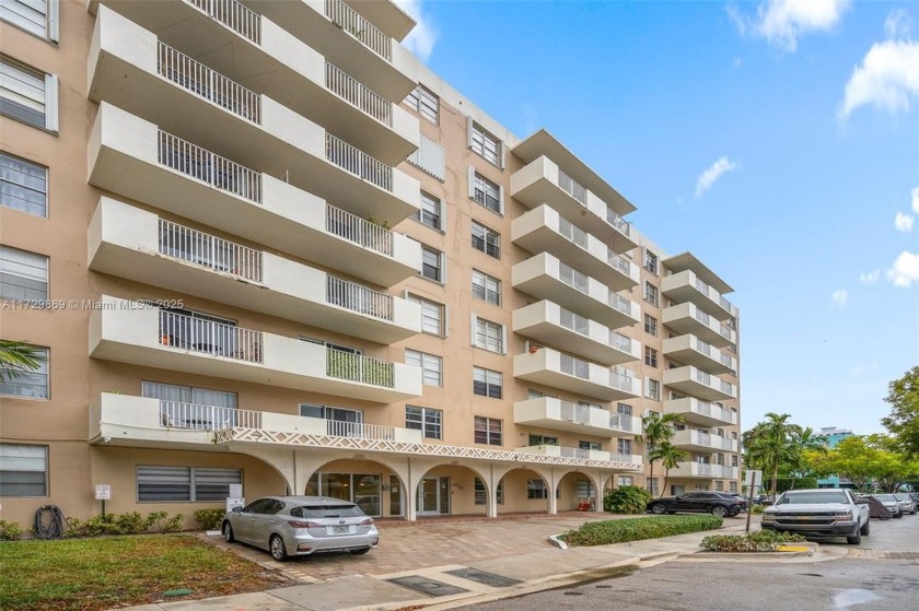 Back on the market! Ask me about owner financing!!! or Cash - Beach Condo for sale in North Bay Village, Florida on Beachhouse.com