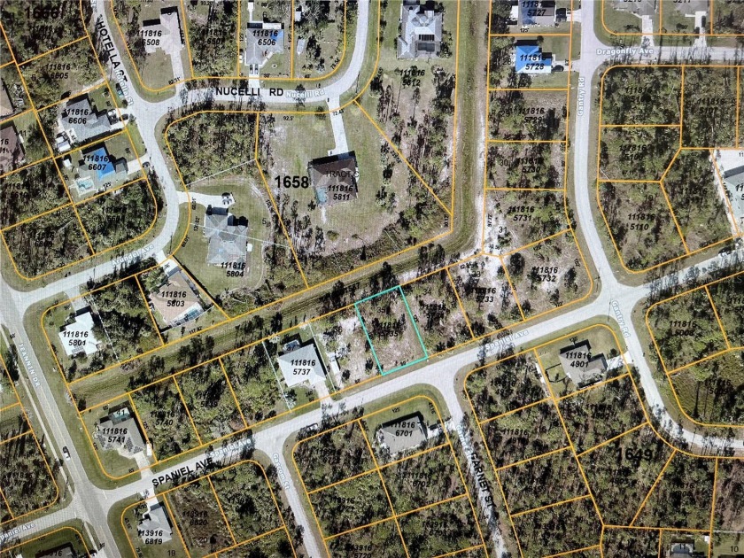 NO HOA OR CDD! MINUTES AWAY FROM WARM MINERAL SPRINGS! This - Beach Lot for sale in North Port, Florida on Beachhouse.com