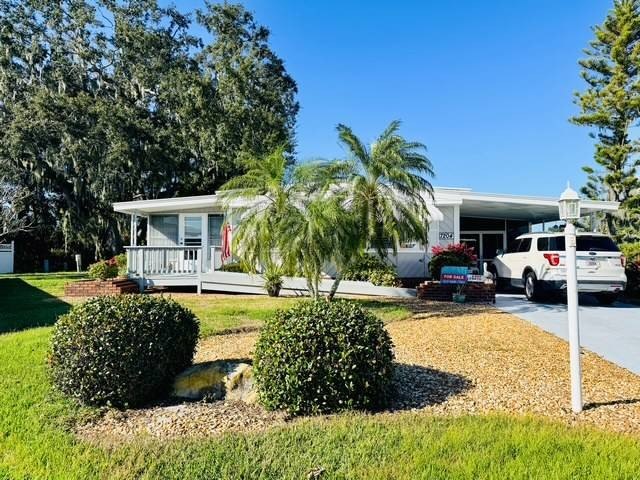 Welcome to this well-maintained 2 large bedroom, 2 large - Beach Home for sale in Ellenton, Florida on Beachhouse.com
