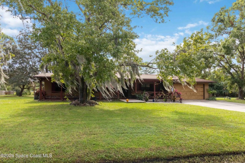 Stunning country living property in the National Police Home - Beach Home for sale in Melbourne, Florida on Beachhouse.com