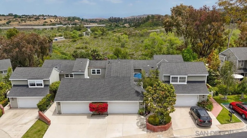 Beautifully Remodeled Newport Beach townhome located within - Beach Townhome/Townhouse for sale in Newport Beach, California on Beachhouse.com