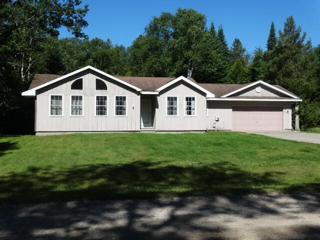 Are you looking for a large home for a great price? This is it! - Beach Home for sale in Oscoda, Michigan on Beachhouse.com