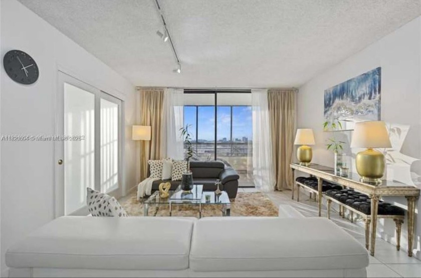 Don't miss out on this remarkable Condo with resort style - Beach Condo for sale in Hallandale Beach, Florida on Beachhouse.com