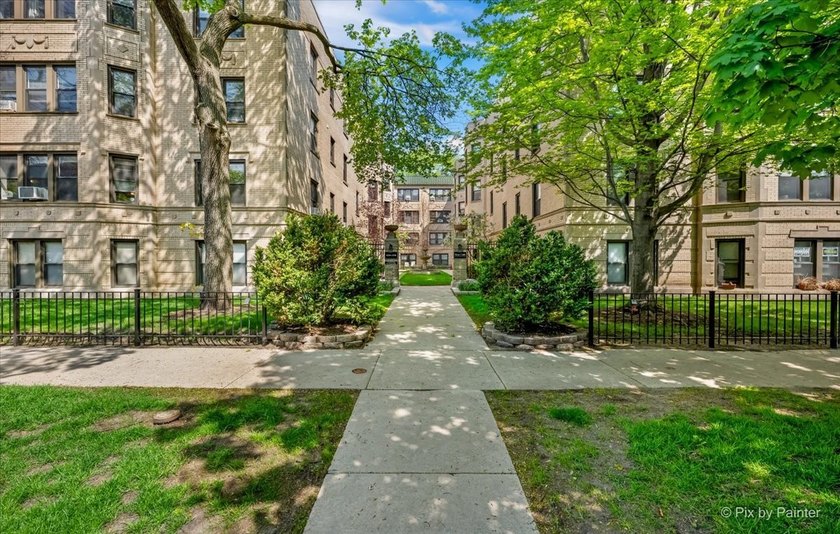 Charming and spacious vintage home set within a beautifully - Beach Condo for sale in Chicago, Illinois on Beachhouse.com