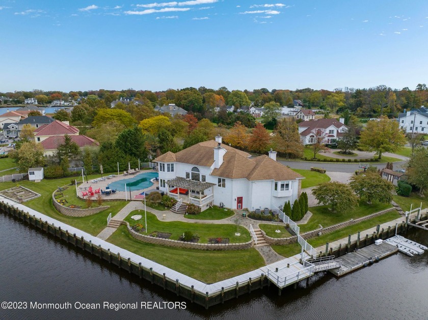 6 Blue Point Cove in Oceanport beckons the discerning buyer with - Beach Home for sale in Oceanport, New Jersey on Beachhouse.com