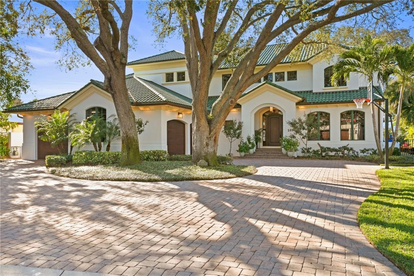 Welcome to an exquisite waterfront haven nestled within the - Beach Home for sale in St. Petersburg, Florida on Beachhouse.com