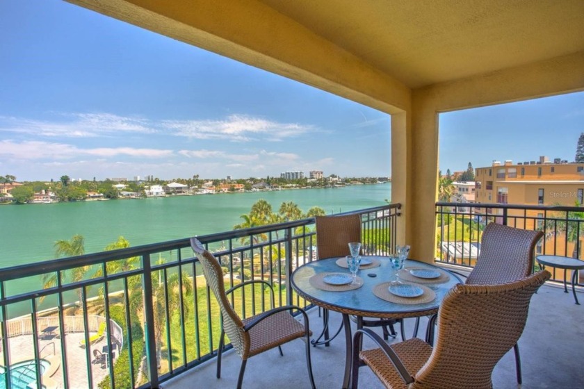 *PRIME WATERFRONT CONDO/HOTEL* BEST LOCATION ON TREASURE ISLAND - Beach Home for sale in St. Petersburg, Florida on Beachhouse.com