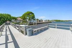 LOOK!!! ...............100% RENOVATED DOUBLEWIDE in a 5 star - Beach Home for sale in St. Petersburg, Florida on Beachhouse.com