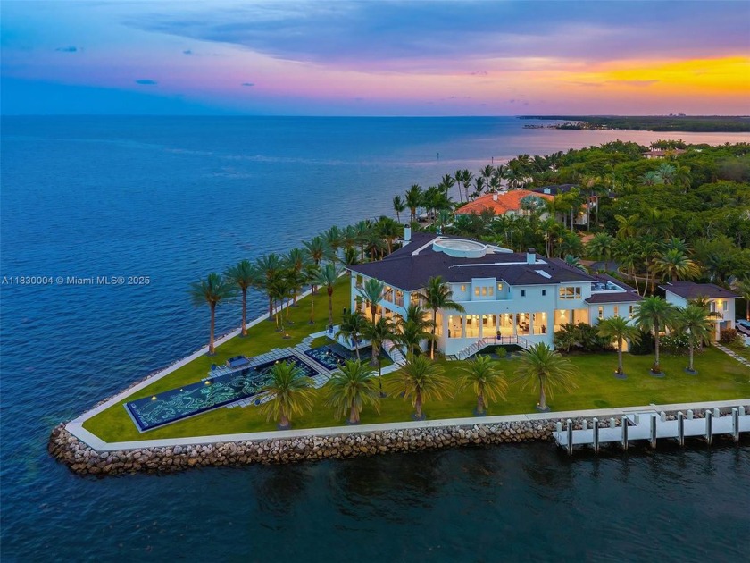 A generational estate on a 1.5-acre V-shaped peninsula - Beach Home for sale in Coral Gables, Florida on Beachhouse.com