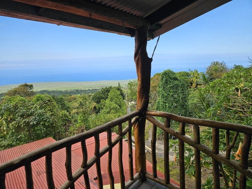 This is a leasehold property. 3.8 Acre Farm with Coffee and - Beach Home for sale in Captain Cook, Hawaii on Beachhouse.com