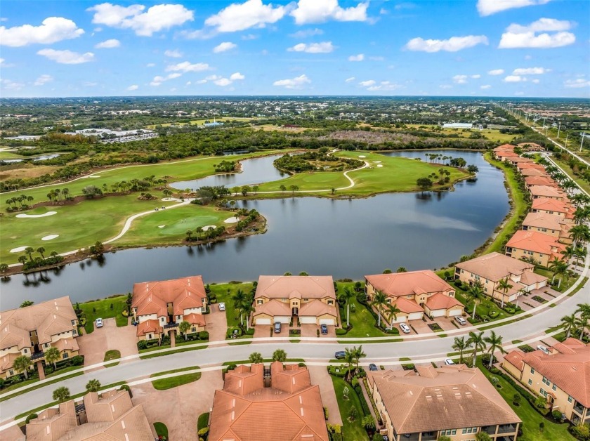 Motivated Seller HUGE PRICE IMPROVENMENT !!Sarasota National is - Beach Condo for sale in Venice, Florida on Beachhouse.com