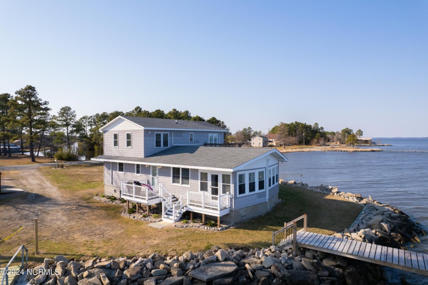 We're back on the market! no fault of sellers! Welcome to this - Beach Home for sale in Elizabeth City, North Carolina on Beachhouse.com